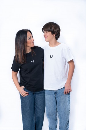 CAMISETA UNISEX JUNE NEGRO