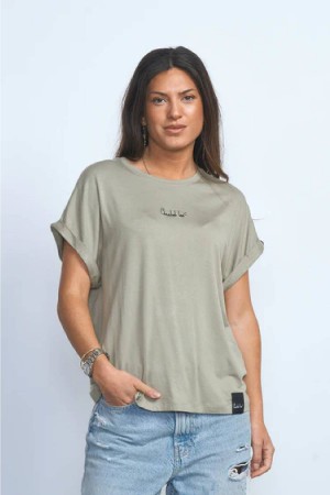 CAMISETA BASICA ANABEL VERDE 2