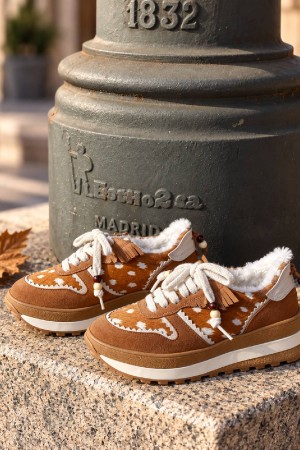 ZAPATILLA DEER AFELPADA MARRON